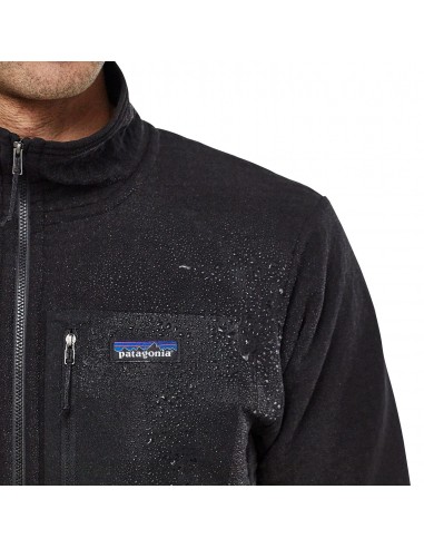 Patagonia Mens R2 TechFace Jacket Black Onbody Front Pocket Detail
