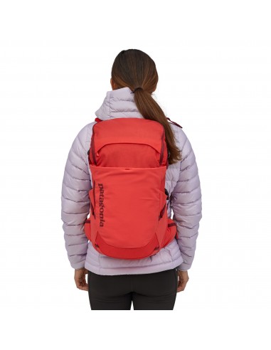 Patagonia Womens Nine Trails Pack 26L Catalan Coral Onbody 1