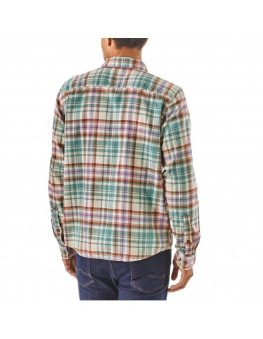 Patagonia Mens Long-Sleeved Lightweight Fjord Flannel Shirt Rootsy Beryl Green Onbody Back
