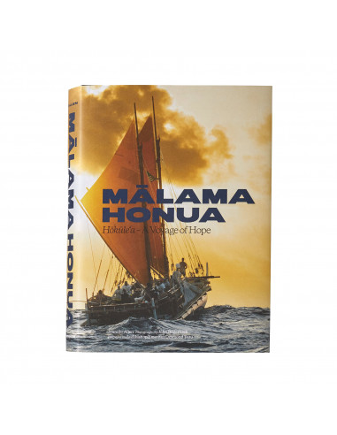 Patagonia Kniha Malama Honua: Hokule’a – A Voyage of Hope Obal Spredu