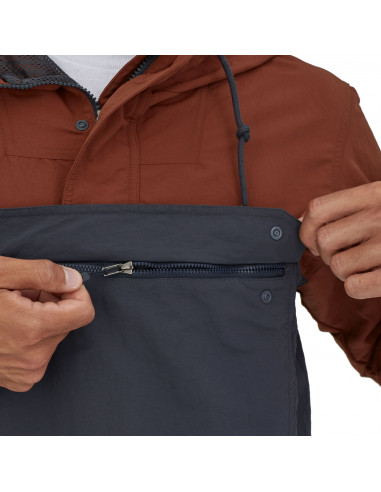 Patagonia Mens Pullover Isthmus Anorak Smolder Blue Onbody Pocket Detail