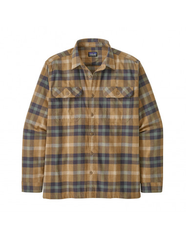 Patagonia Mens Long-Sleeved Organic Cotton Midweight Fjord Flannel Shirt Forage: Mojave Khaki Offbody Front
