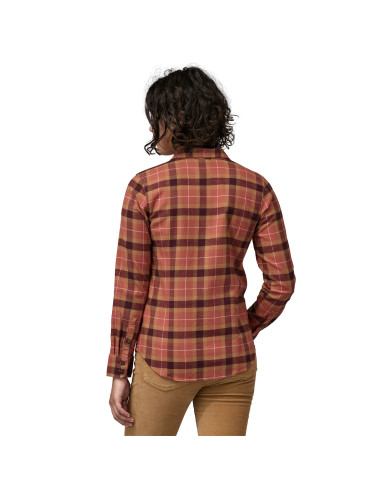 Patagonia Womens Long-Sleeved Organic Cotton Midweight Fjord Flannel Shirt Vista: Burl Red Onbody Back