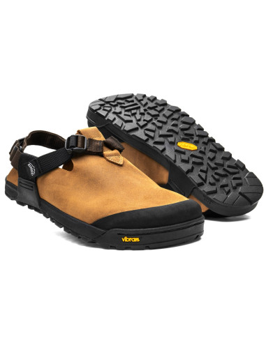 Mountain Clog - Nubuck Bedrock Sandals