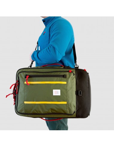 Topo Designs Travel Bag 30L Olive Onbody 2